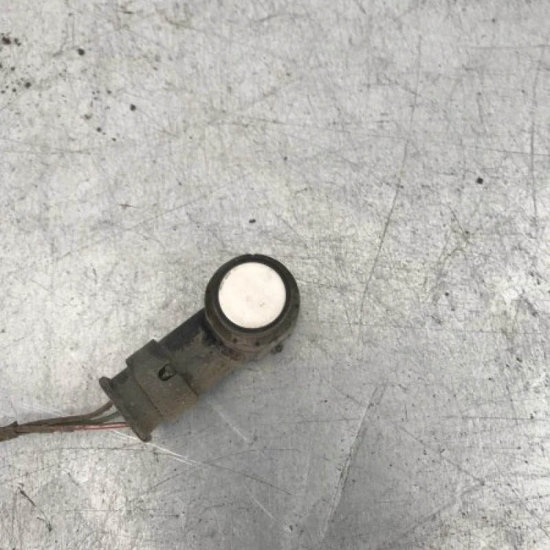 Senzor parcare / Volkswagen Passat B6 2010 / Audio si electronice