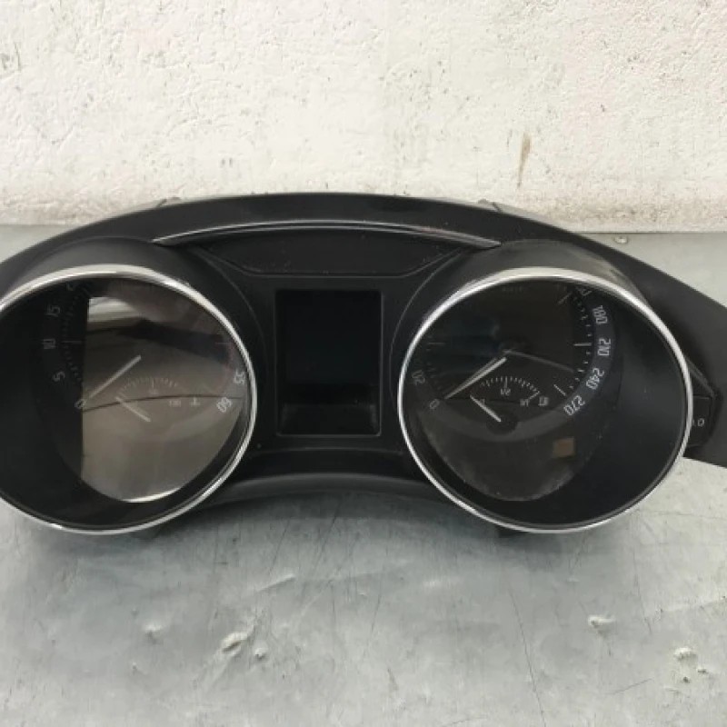 Ceas bord / Skoda Superb II 3T 2012 / Audio si electronice