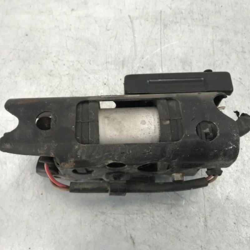 Pompa combustibil / Volkswagen Passat B6 2010 / Motor, racire si evacuare