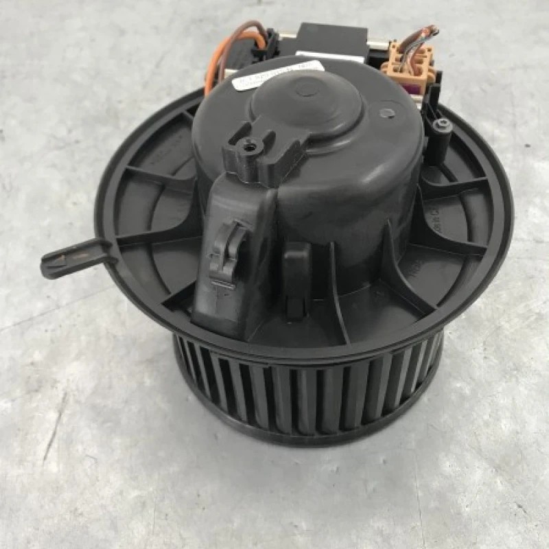 Ventilator bord / Volkswagen Passat B6 2010 / Climatizare