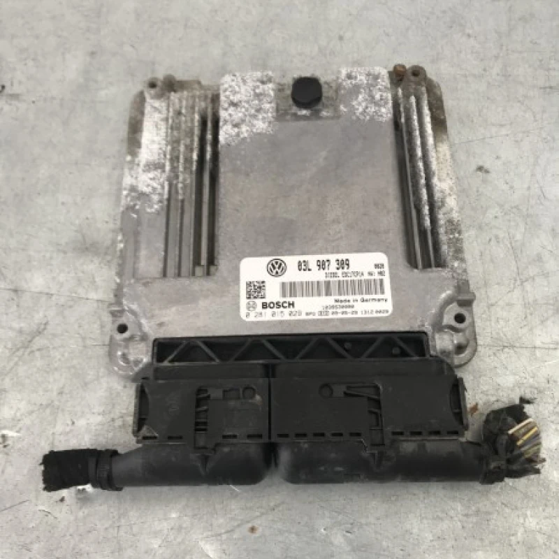 Calculator motor ecu Volkswagen 