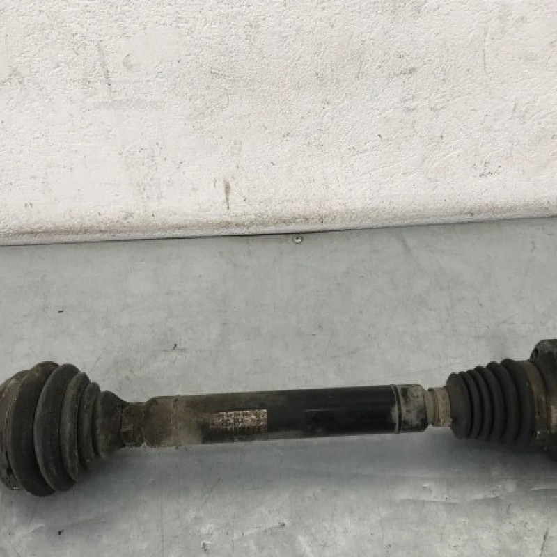 Planetara stanga fata / Volkswagen Passat B6 2010 / Cutie viteze, ambreiaj, transmisie