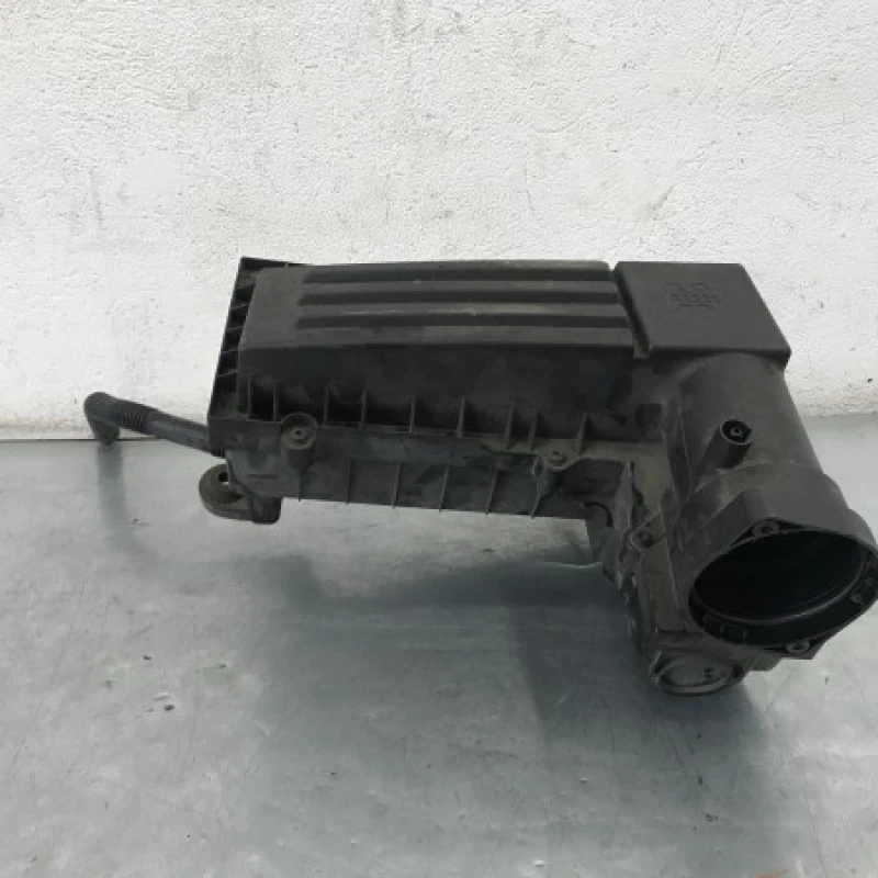Carcasa filtru aer Volkswagen 