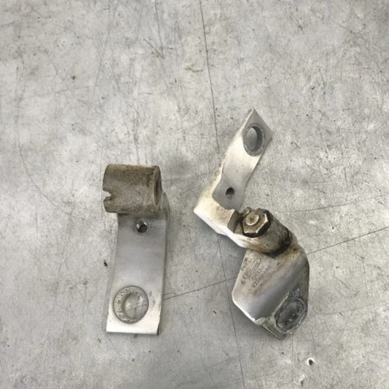 Balamale usa stanga fata / Ford Mondeo MK4 2011 / Caroserie, oglinzi si faruri