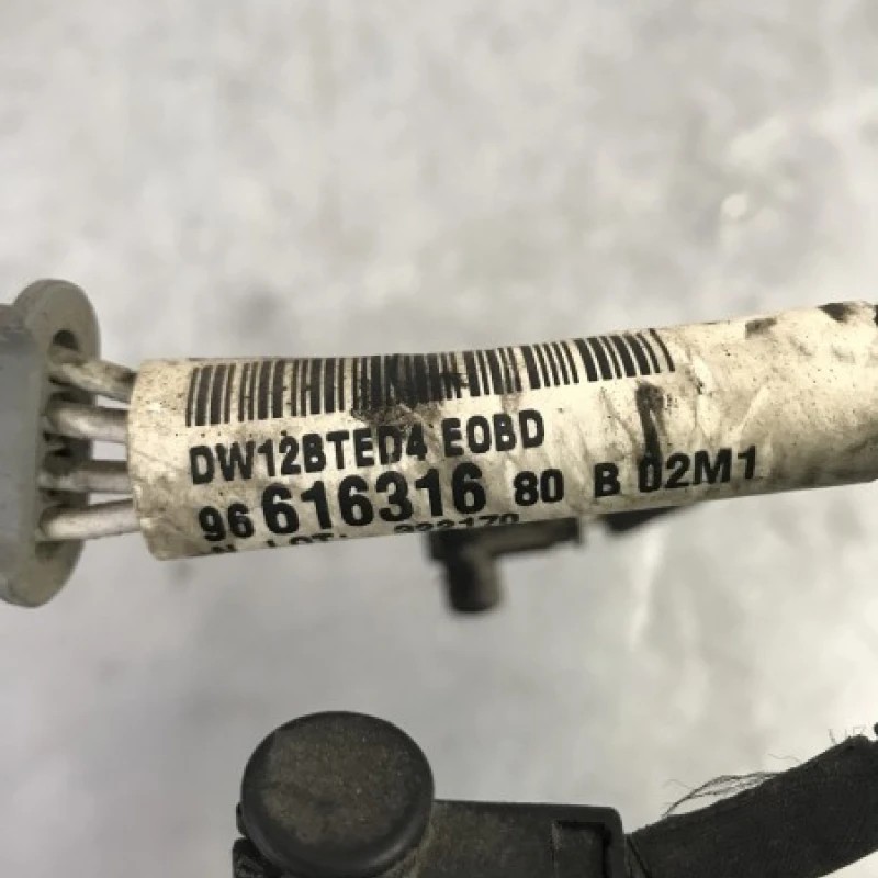 Furtun retur injectoare / Ford Mondeo MK4 2011 / Motor, racire si evacuare