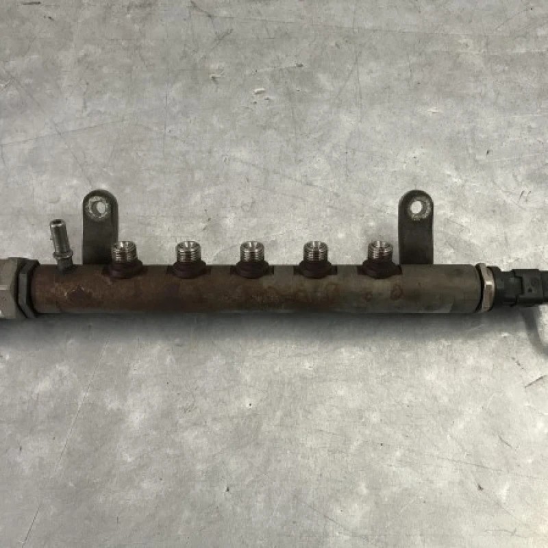 Rampa injectoare cu senzor / Ford Mondeo MK4 2011 / Motor, racire si evacuare