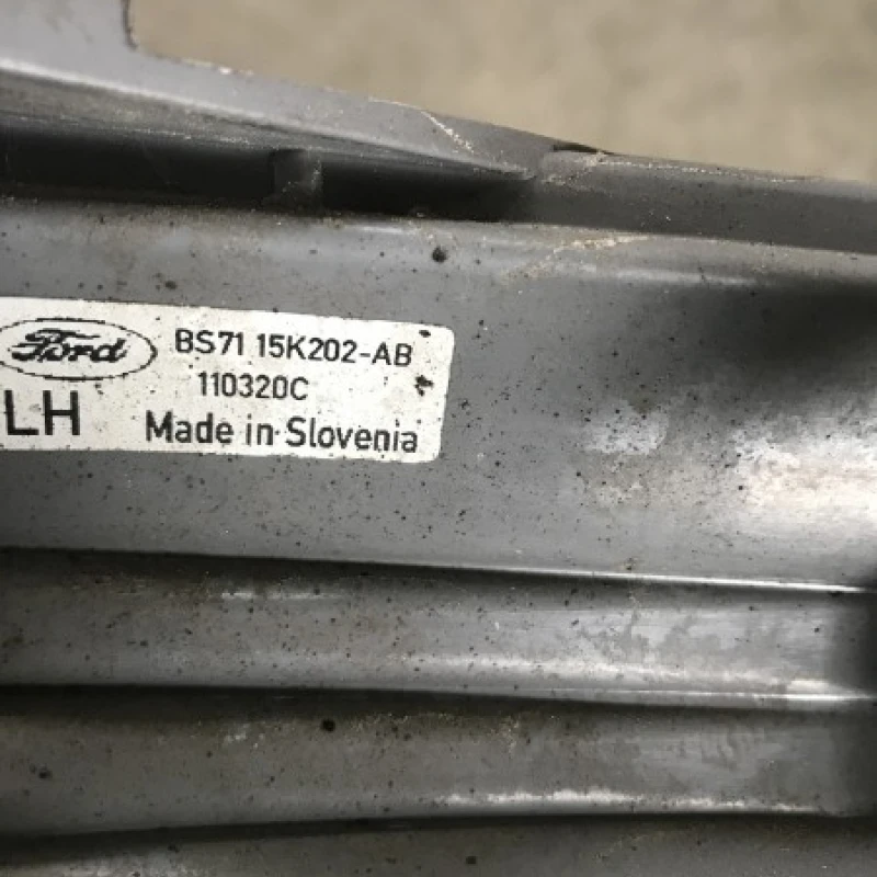 Proiector stanga / Ford Mondeo MK4 2011 / Caroserie, oglinzi si faruri