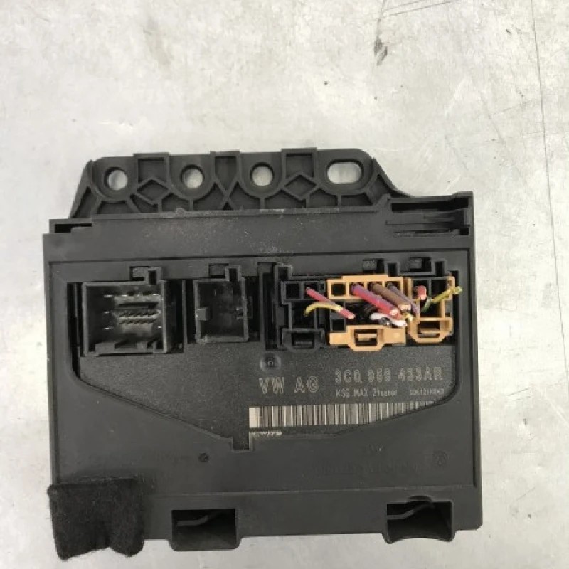 Calculator confort bcm Volkswagen Passat B6 2010
