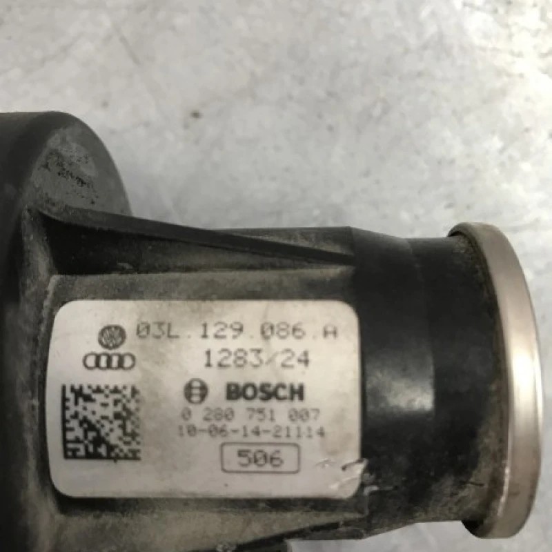Galerie de admisie / Volkswagen Passat B6 2010 / Motor, racire si evacuare