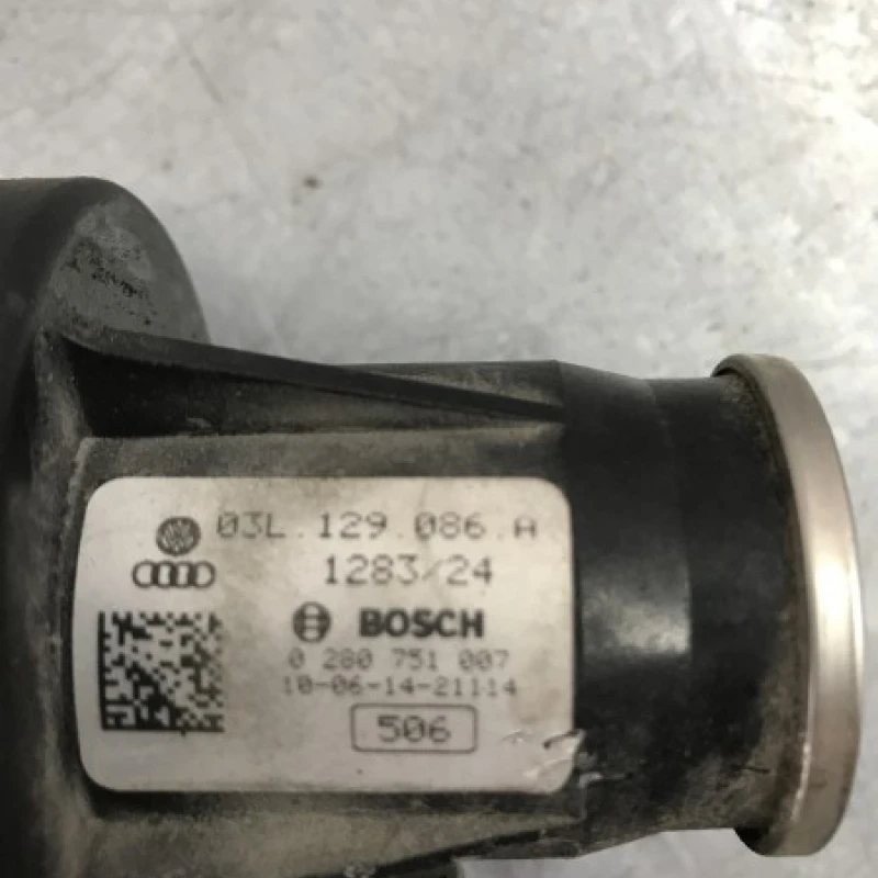 Galerie de admisie / Volkswagen Passat B6 2010 / Motor, racire si evacuare