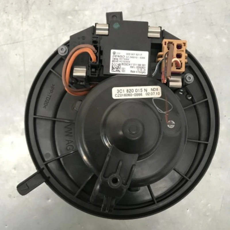 Ventilator bord / Volkswagen Passat B6 2010 / Climatizare