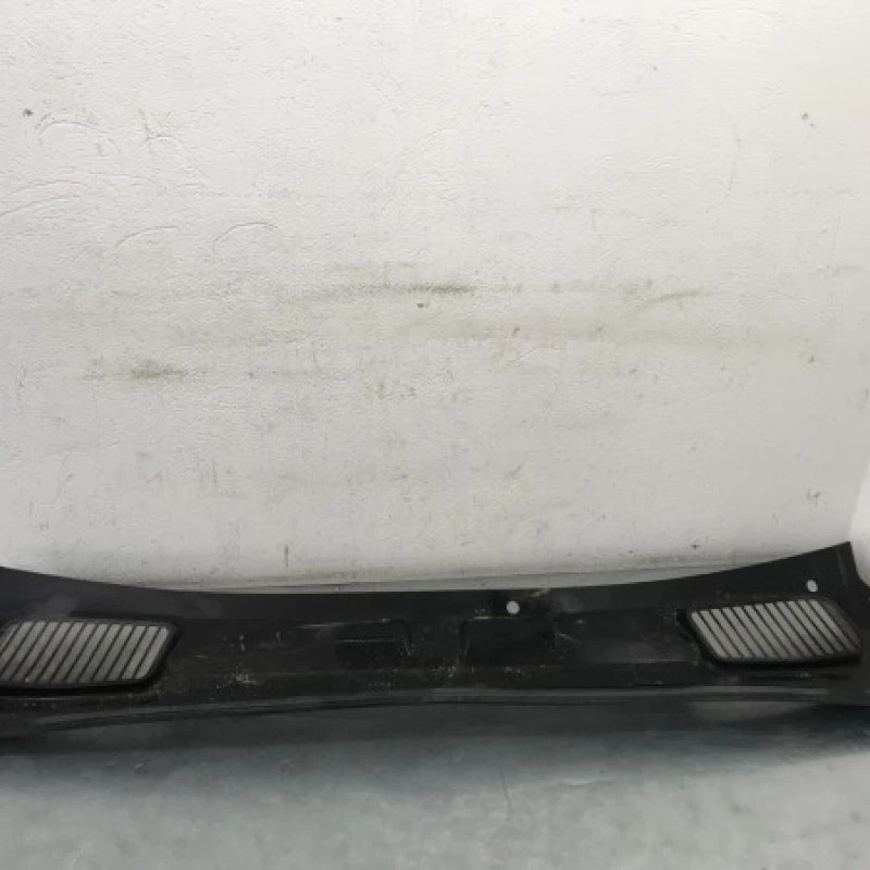 Grila stergatoare / Ford Mondeo MK4 2011 / Caroserie, oglinzi si faruri