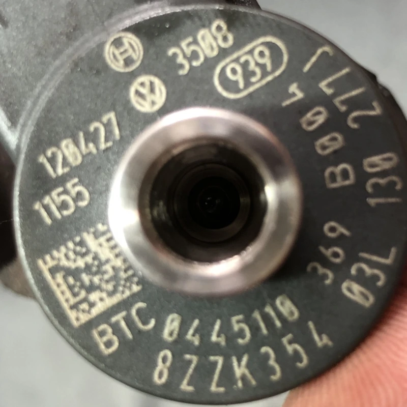 Injector / Volkswagen Sharan 7N 2013 / Motor, racire si evacuare