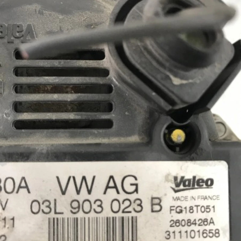 Alternator / Volkswagen Passat B7 2012 / Motor, racire si evacuare