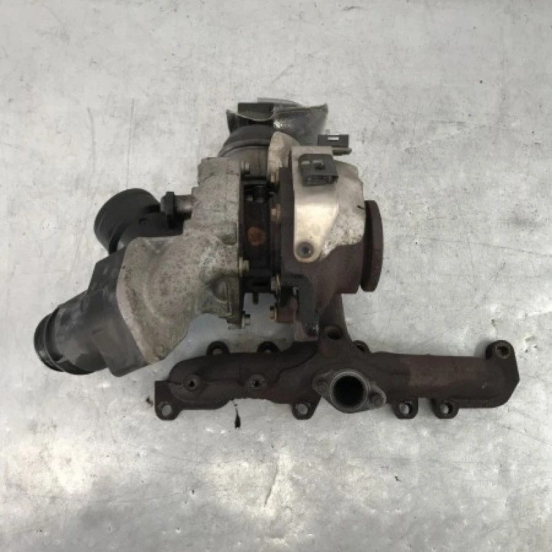 Turbosuflanta turbo turbina / Volkswagen Passat B7 2012 / Motor, racire si evacuare