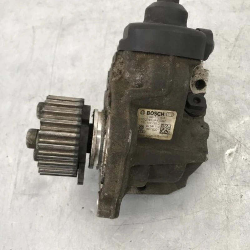 Pompa de injectie inalte / Volkswagen Passat B7 2012 / Motor, racire si evacuare