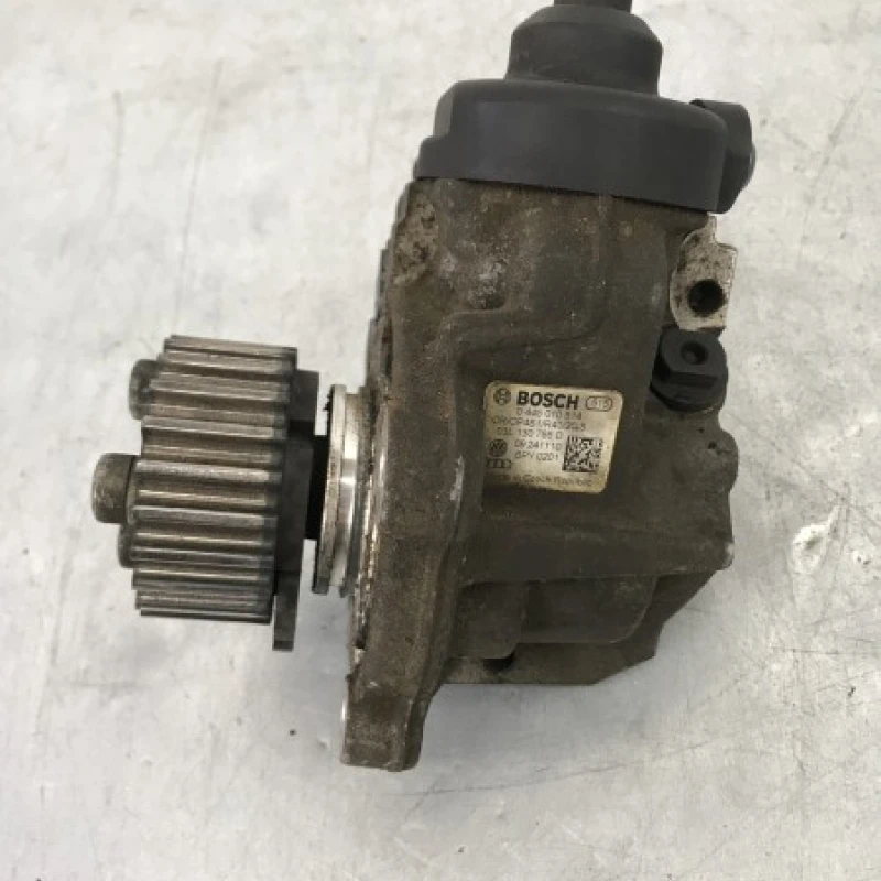 Pompa de injectie inalte / Volkswagen Passat B7 2012 / Motor, racire si evacuare