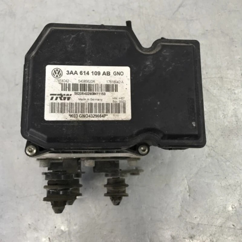 Pompa abs / Volkswagen Passat B7 2012 / Frane