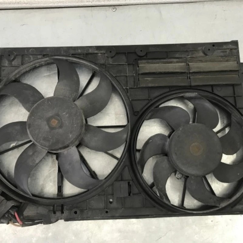 Electroventilator / Volkswagen Passat B7 2012 / Motor, racire si evacuare