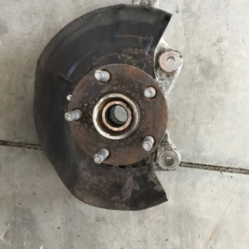 Fuzeta dreapta fata / Lexus CT 200h CT 200h 2012 / Directie si suspensie