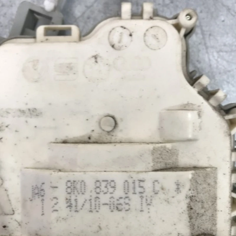 Iala broasca usa stanga spate / Audi A4 B8 2010 / Caroserie, oglinzi si faruri