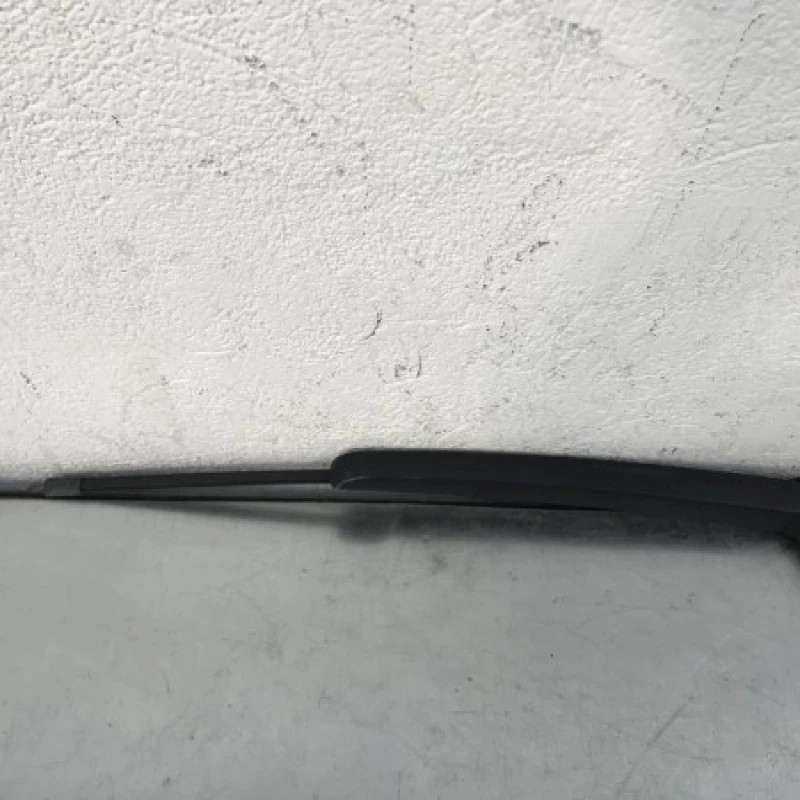 Brat stergator haion / Audi A4 B8 2010 / Caroserie, oglinzi si faruri