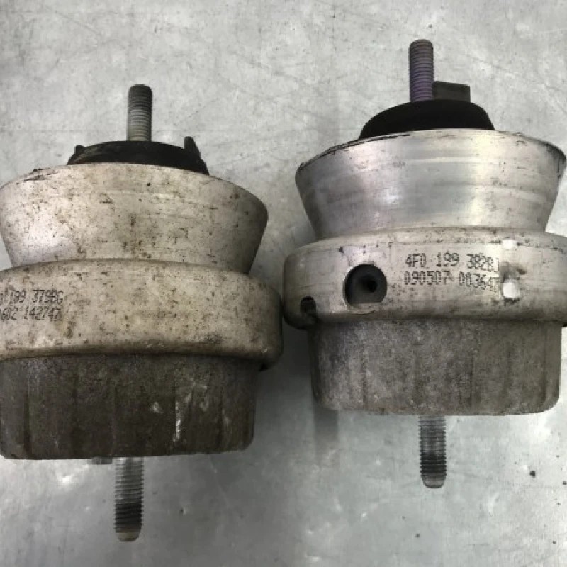 Tampon motor / Audi A6 C6 2010 / Motor, racire si evacuare