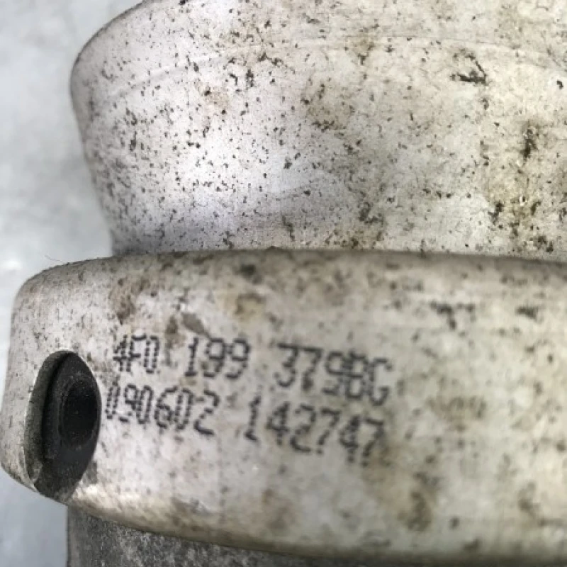 Tampon motor / Audi A6 C6 2010 / Motor, racire si evacuare