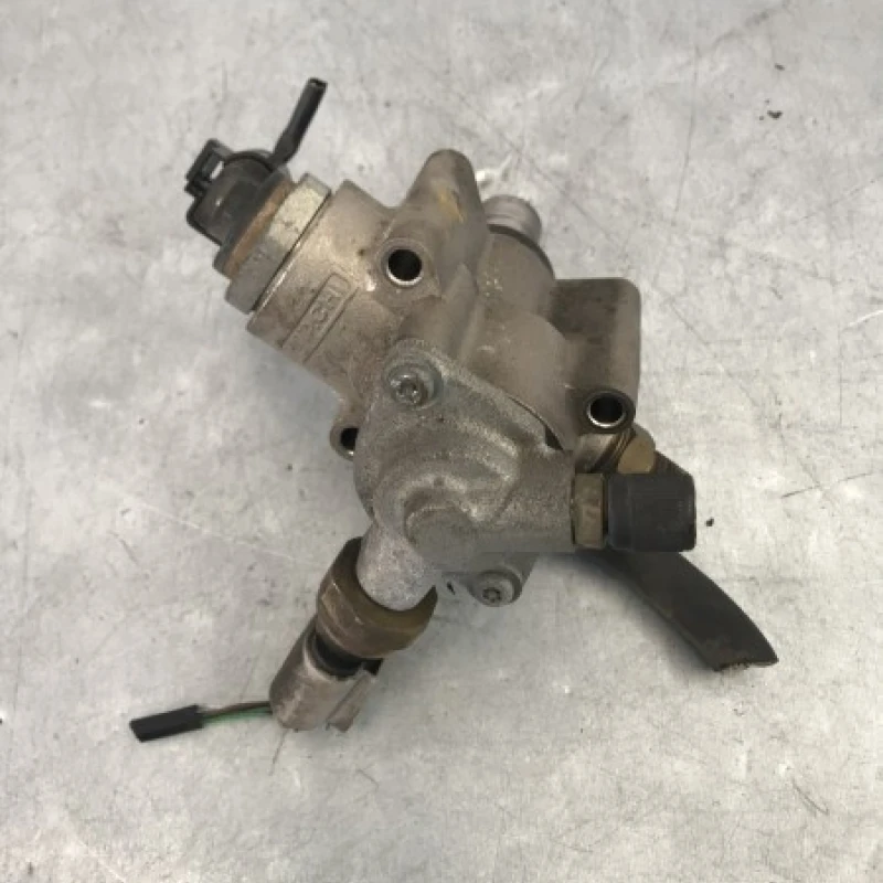 Pompa combustibil injectie / Audi A6 C6 2010 / Motor, racire si evacuare