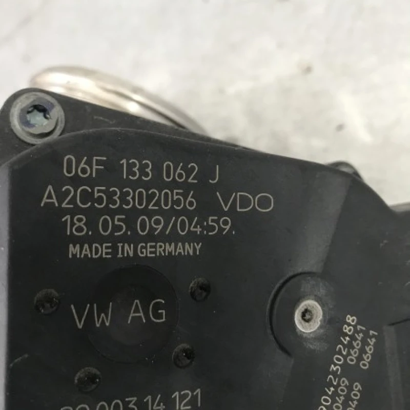 Clapeta de acceleratie / Audi A6 C6 2010 / Motor, racire si evacuare