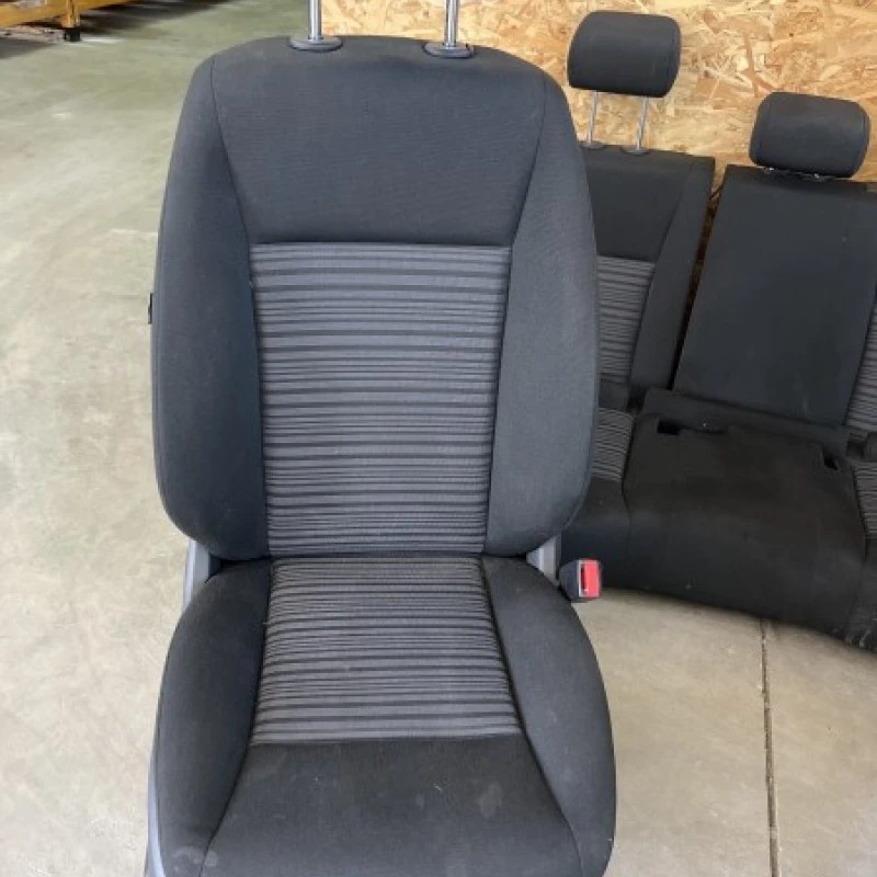 Scaune fata spate interior / Mercedes-Benz B Class W246 2015 / Interior