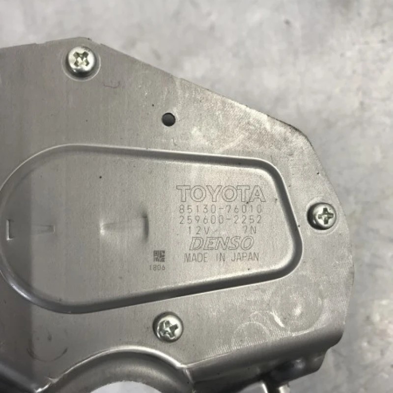 Motoras stergator haion / Lexus CT 200h CT 200h 2012 / Caroserie, oglinzi si faruri