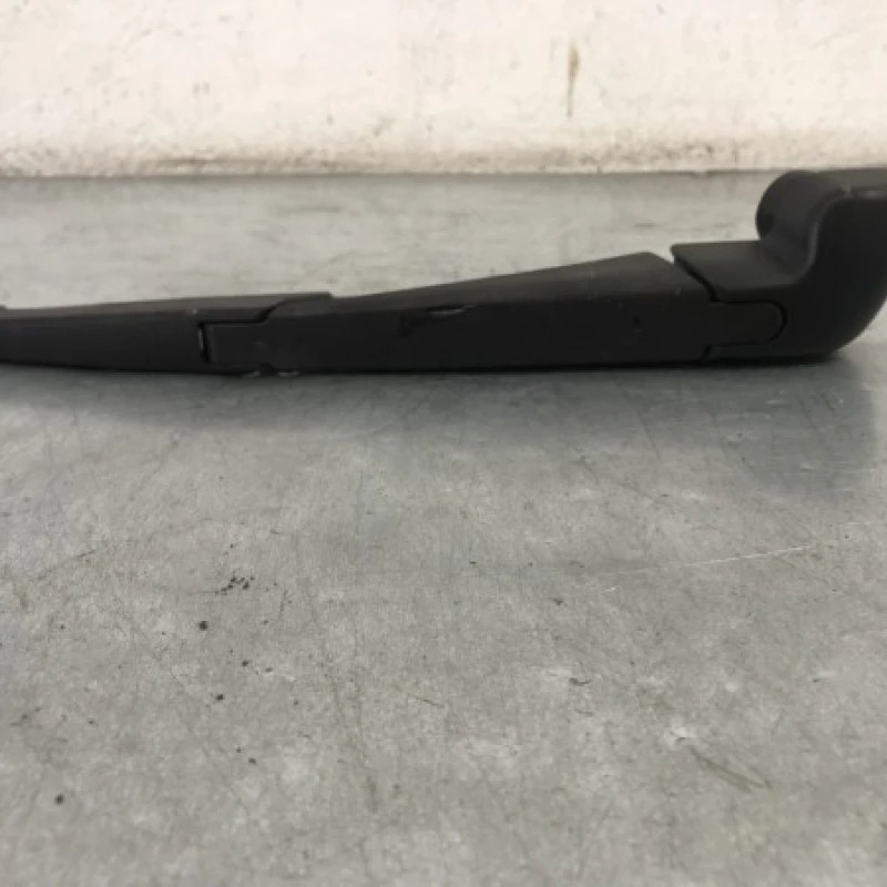Brat stergator haion / Lexus CT 200h CT 200h 2012 / Caroserie, oglinzi si faruri