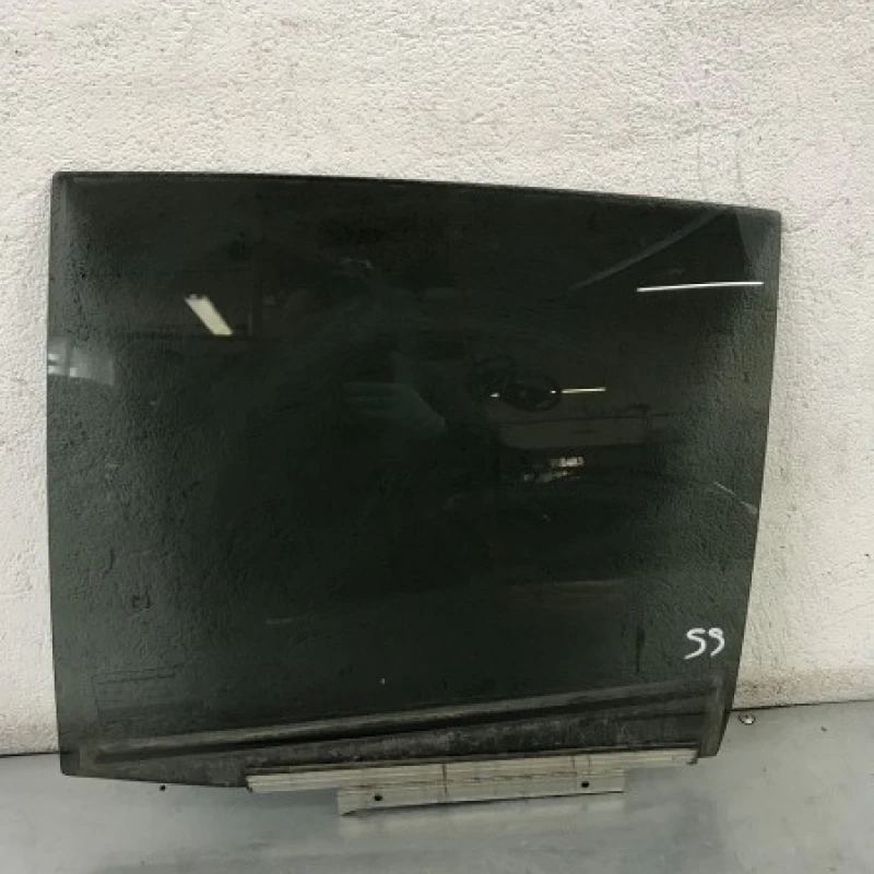 Geam stanga spate Lexus 