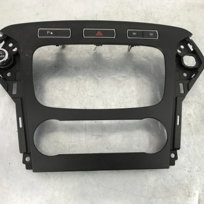 Ornament bord Ford Mondeo MK4 2011