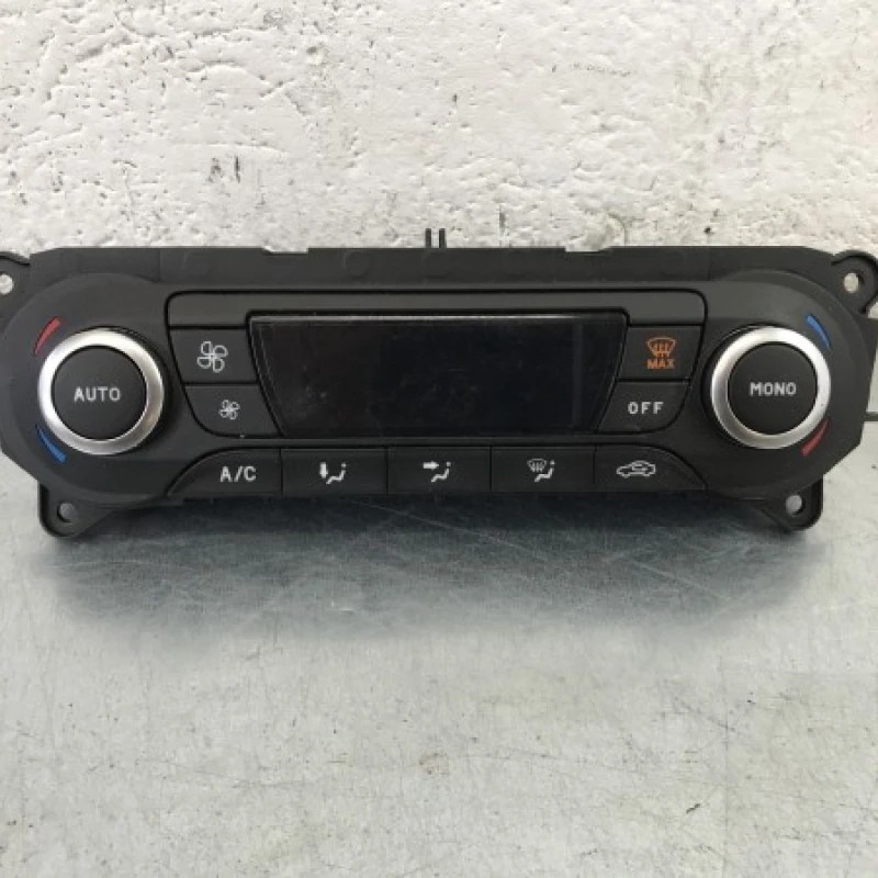 Panou climatronic Ford Mondeo MK4 2011