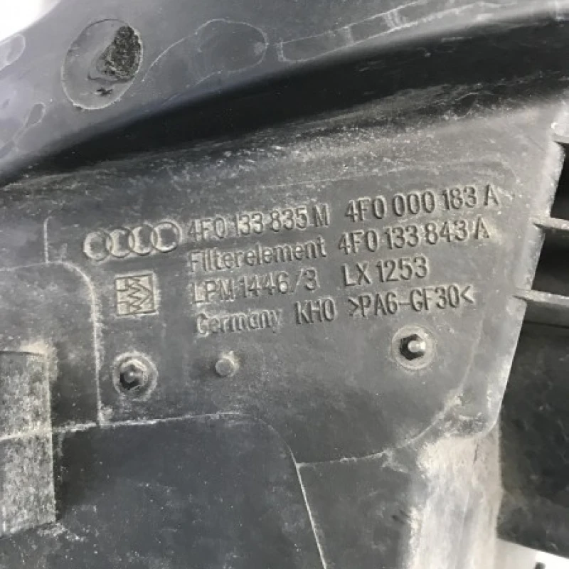 Carcasa filtru aer / Audi A6 C6 2010 / Motor, racire si evacuare