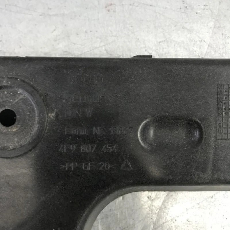 Suport bara spate stanga / Audi A6 C6 2010 / Caroserie, oglinzi si faruri