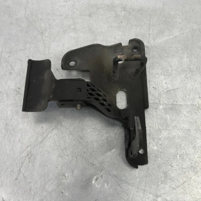 Incuietoare capota / Audi A6 C6 2010 / Caroserie, oglinzi si faruri