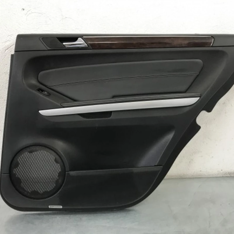 Panou tapiterie usa dreapta spate Mercedes-Benz 