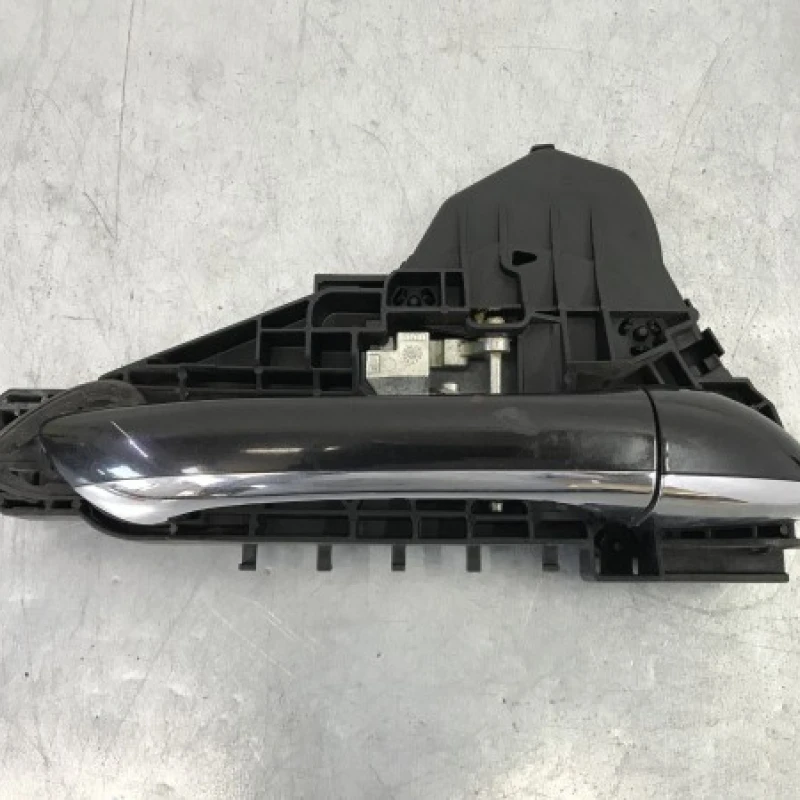 Maner usa dreapta fata Mercedes-Benz 