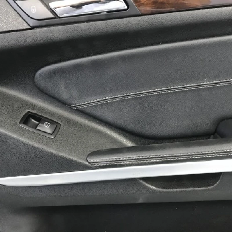 Panou tapiterie usa dreapta fata / Mercedes-Benz GL Class X164 2012 / Interior