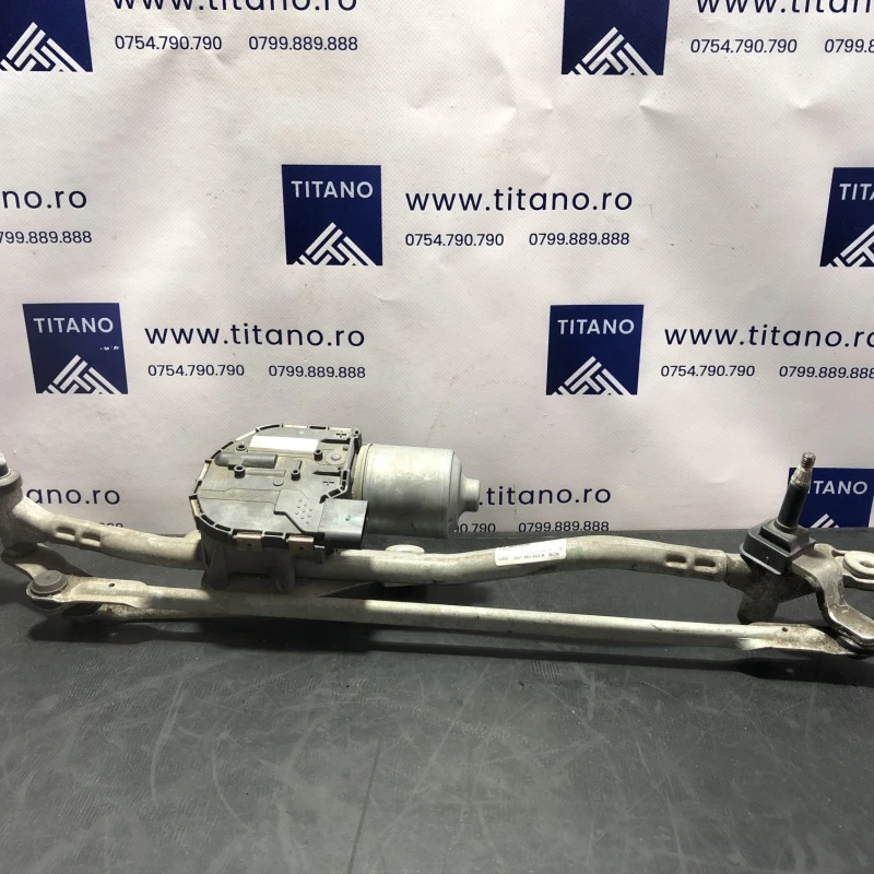 Ansamblu stergatoare fata Audi 