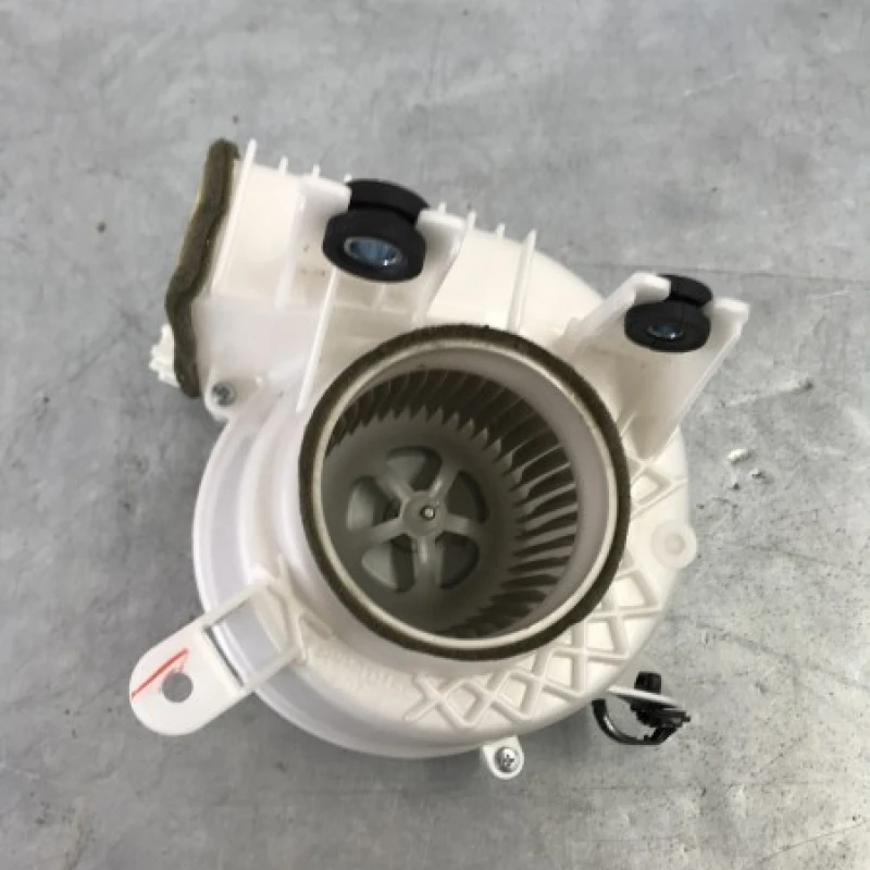 Ventilator baterii hybrid / Lexus CT 200h CT 200h 2012 / Climatizare