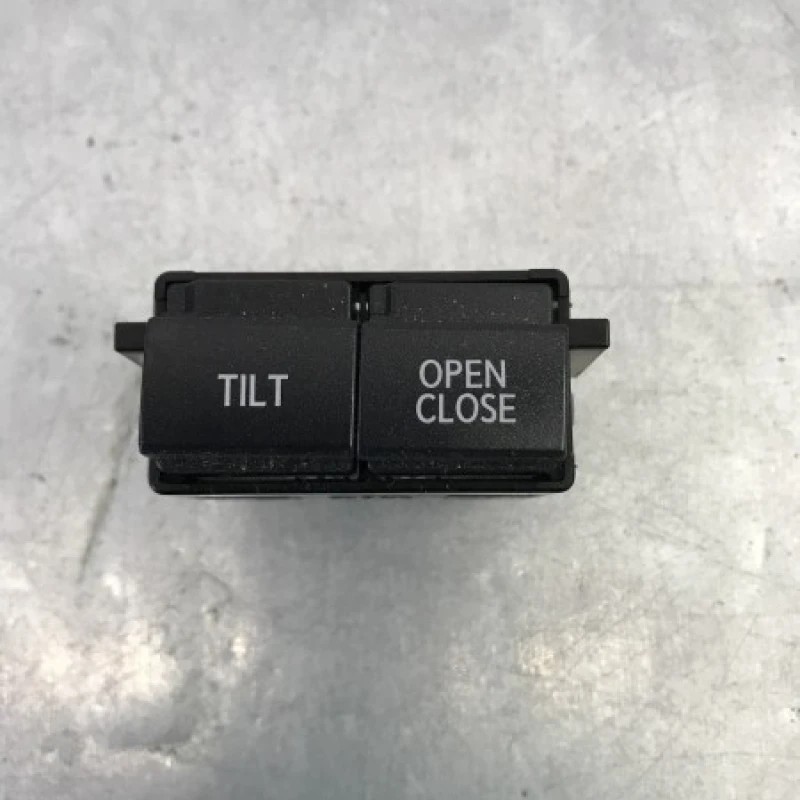 Buton deschidere trapa / Lexus CT 200h CT 200h 2012 / Caroserie, oglinzi si faruri