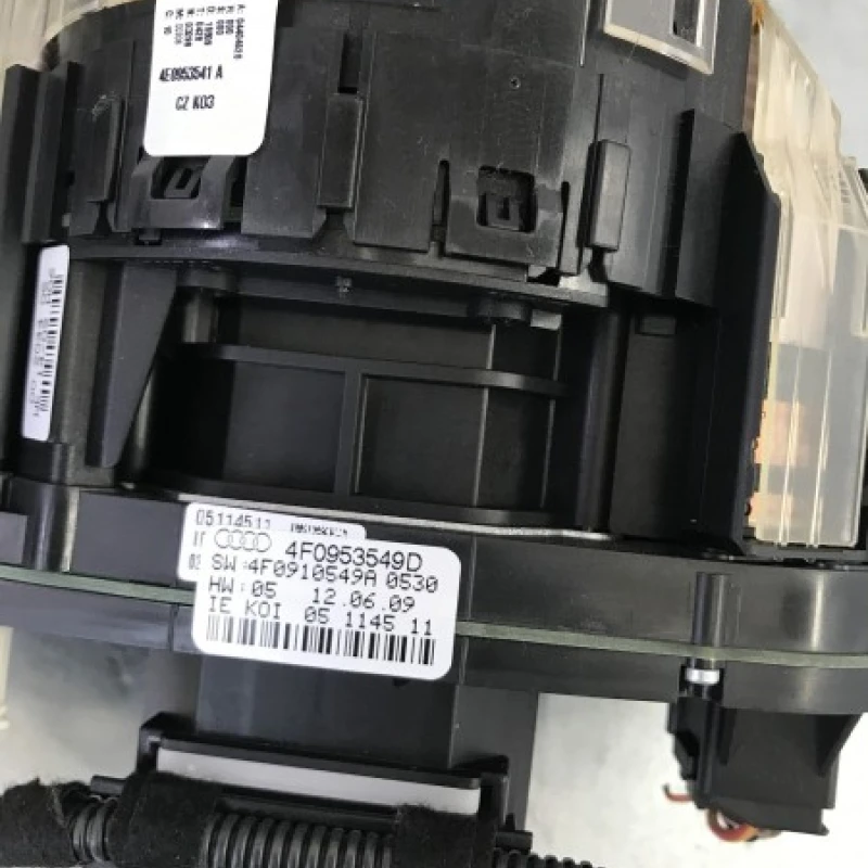 Spira volan cu manete / Audi A6 C6 2010 / Audio si electronice