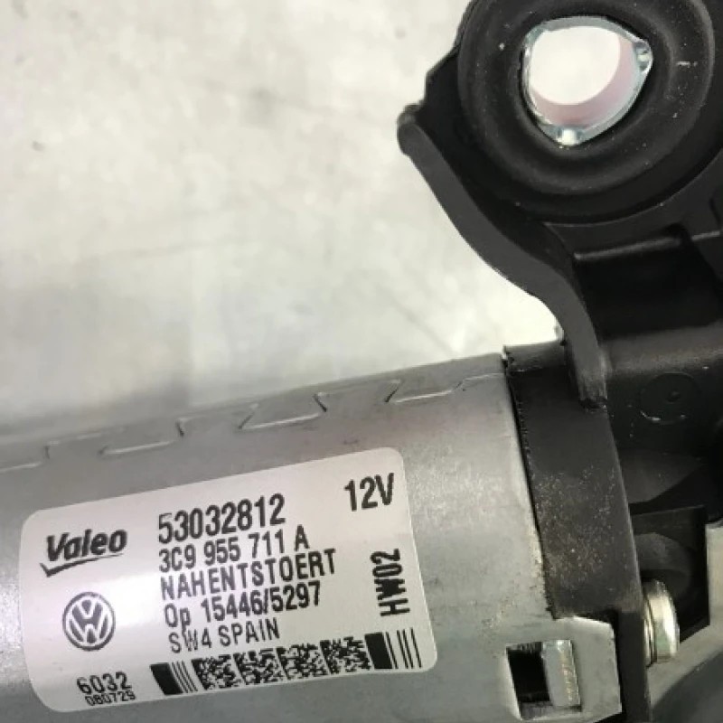 Motoras stergator haion / Volkswagen Passat B7 2012 / Caroserie, oglinzi si faruri