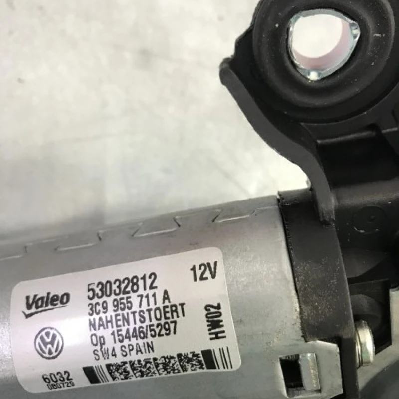 Motoras stergator haion / Volkswagen Passat B7 2012 / Caroserie, oglinzi si faruri