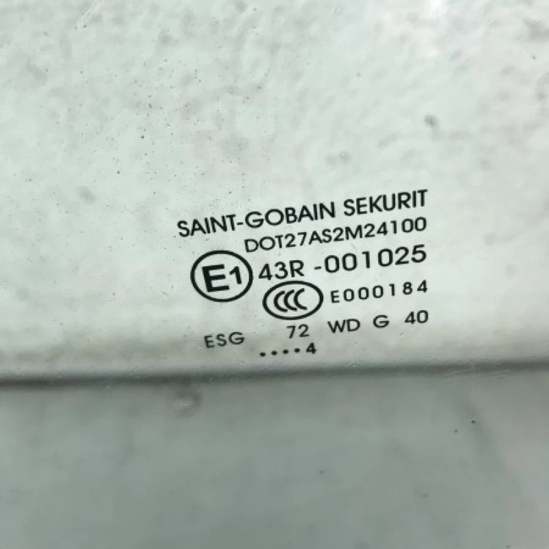 Geam stanga fata / Mercedes-Benz Sprinter 309/310/313/314/316 2014 / Caroserie, oglinzi si faruri