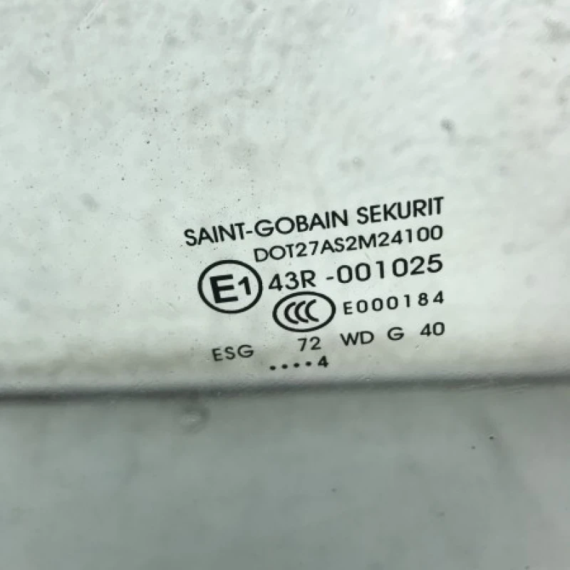 Geam stanga fata / Mercedes-Benz Sprinter 309/310/313/314/316 2014 / Caroserie, oglinzi si faruri